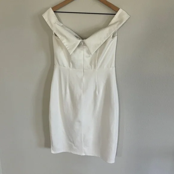 Lulu's Classic Glam White Stretch Off Shoulder Bodycon Dress Bridal Size L